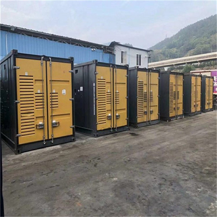 三台发电机租赁燃油压力过高可能是由哪些原因引起的？